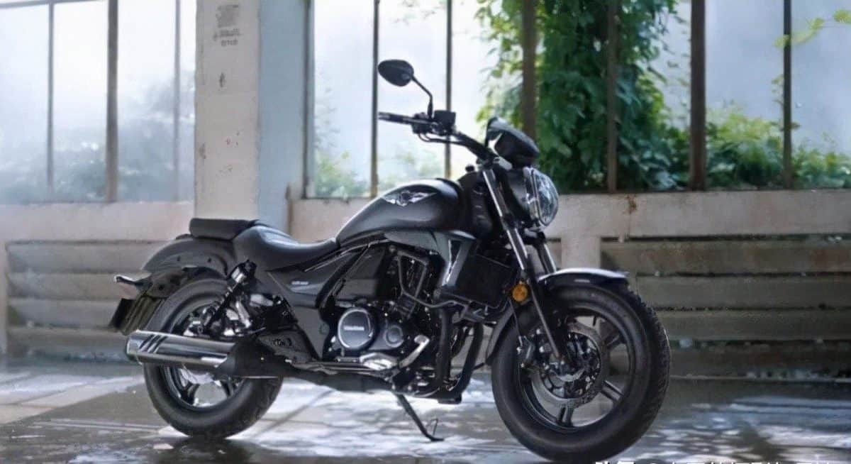 motos 2022 - custom 300