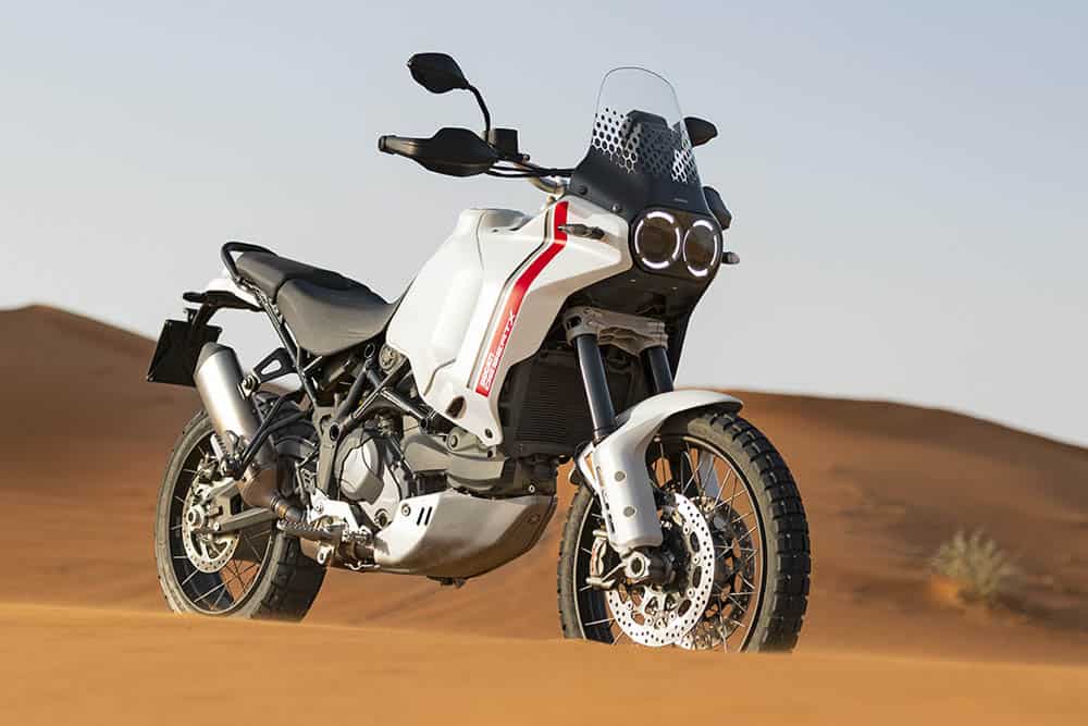 motos 2022 - desert x