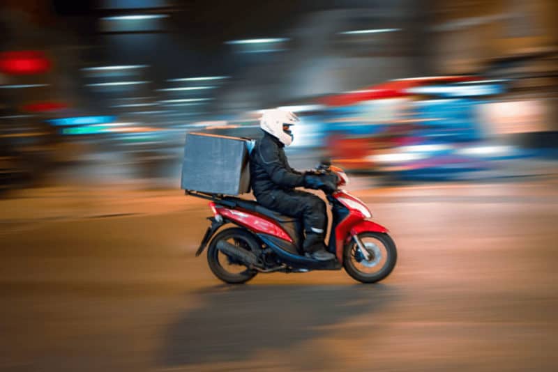 motoboy de scooter